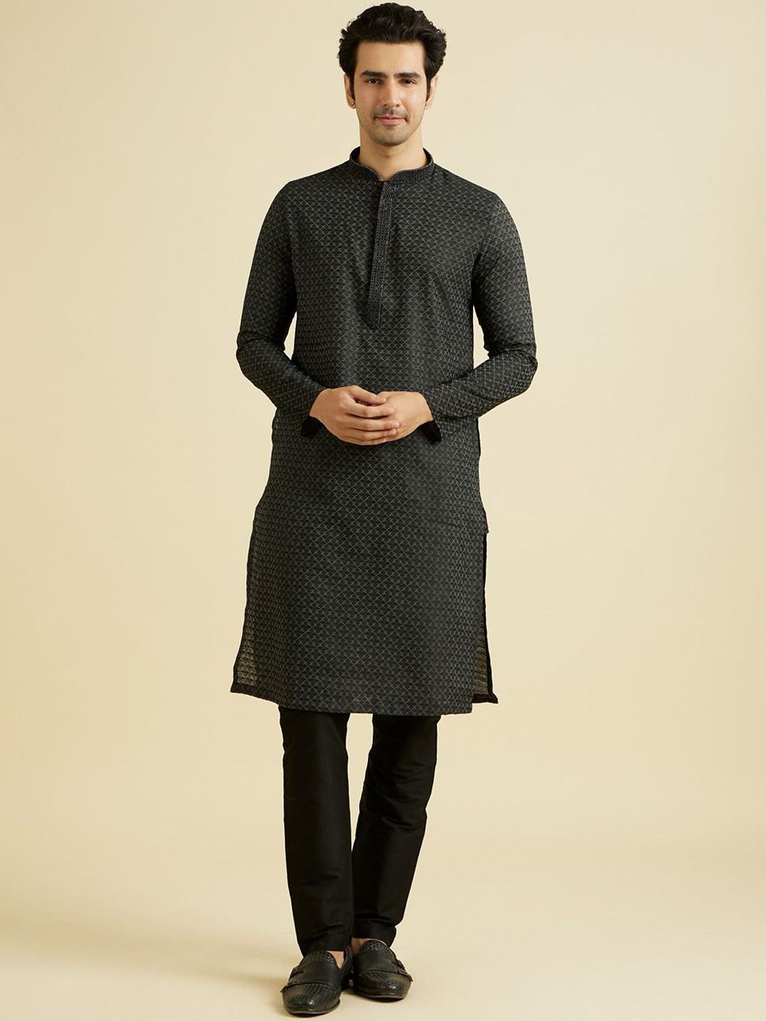 Manyavar Floral Printed Mandarin Collar Straight Kurta With Pyjamas-picture-30