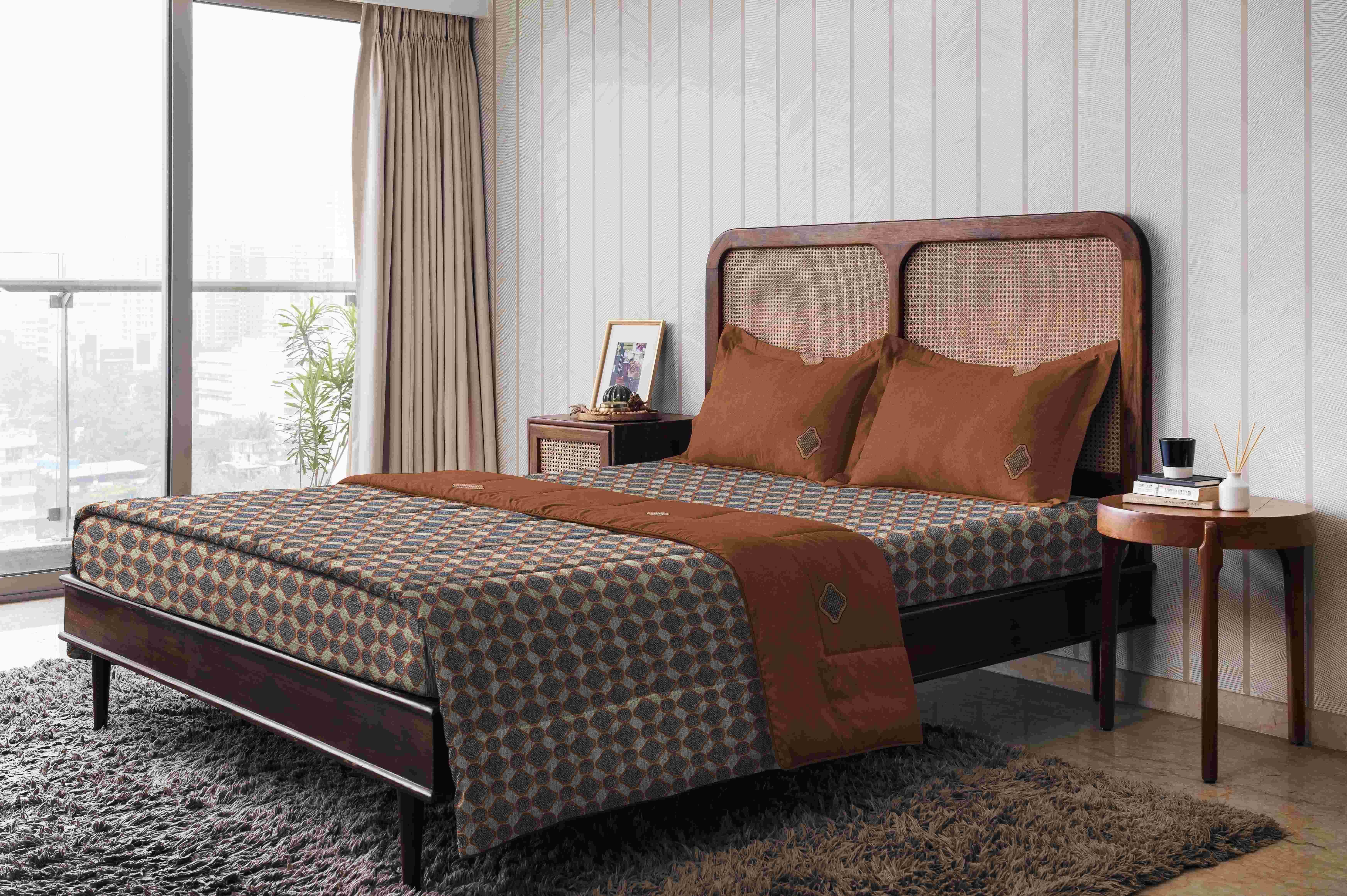 The Happy Pod Rust & Blue Geometric Microfiber Queen Bedding Set-picture-33