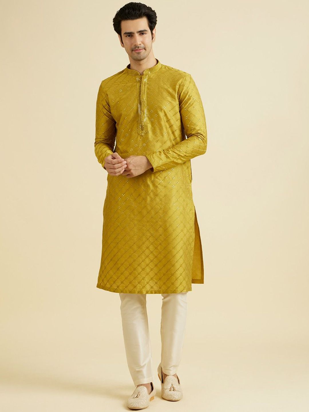 Manyavar Floral Embroidered Mandarin Collar Thread Work Straight Kurta With Pyjama-picture-31
