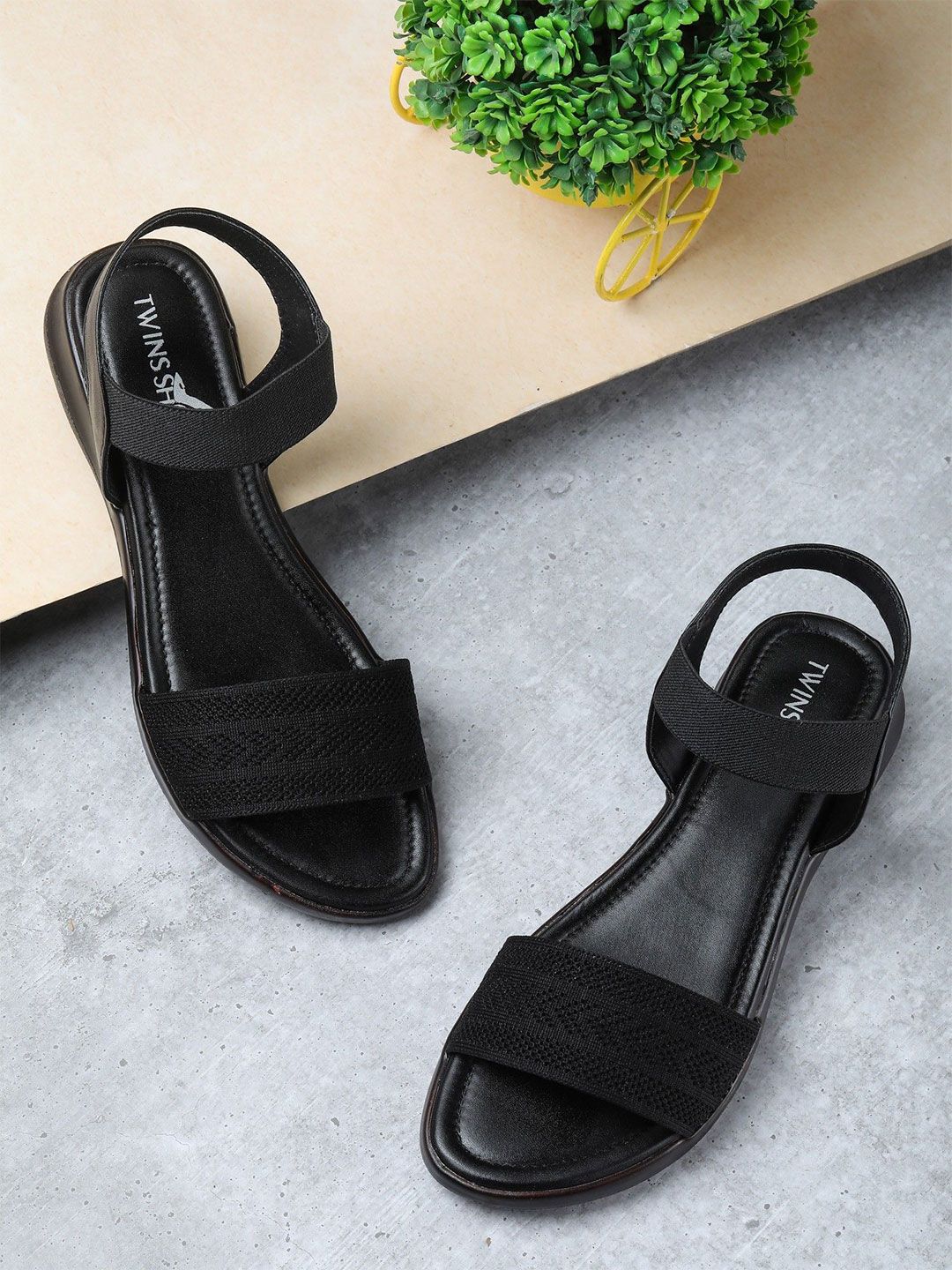 TWINSSHOE Women Slip On One Toe Flats-picture-17