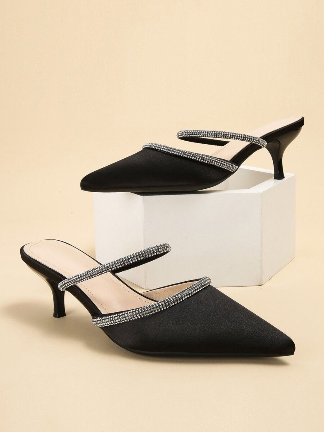 PURPLEHUNT Women Embellished Slim Mules-picture-36