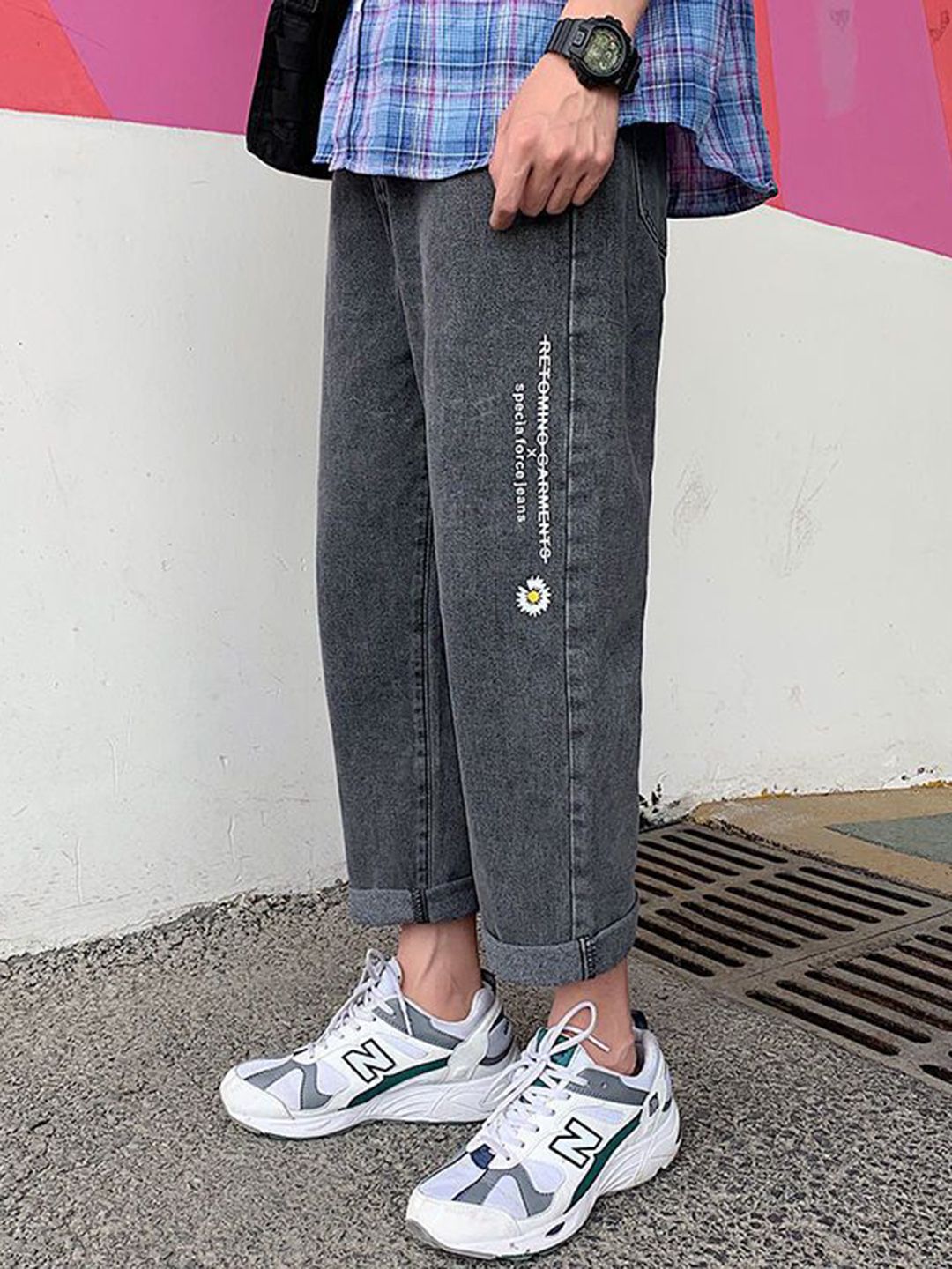 Mast & Harbour Men Relaxed Fit Low Distress Jeans-picture-30