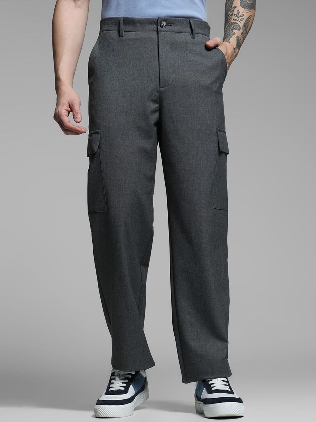 Men Tapered Fit Cargo Pants