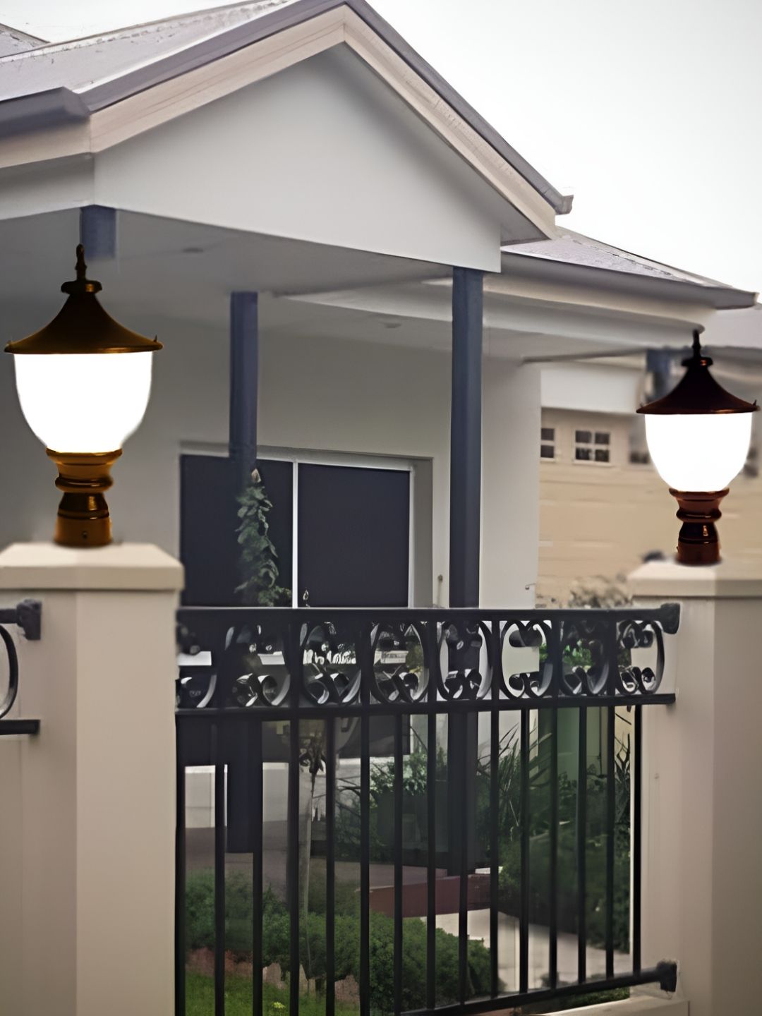 GAUVIK Black & White Waterproof Rust Resistant Outdoor Gate Lamp-picture-17