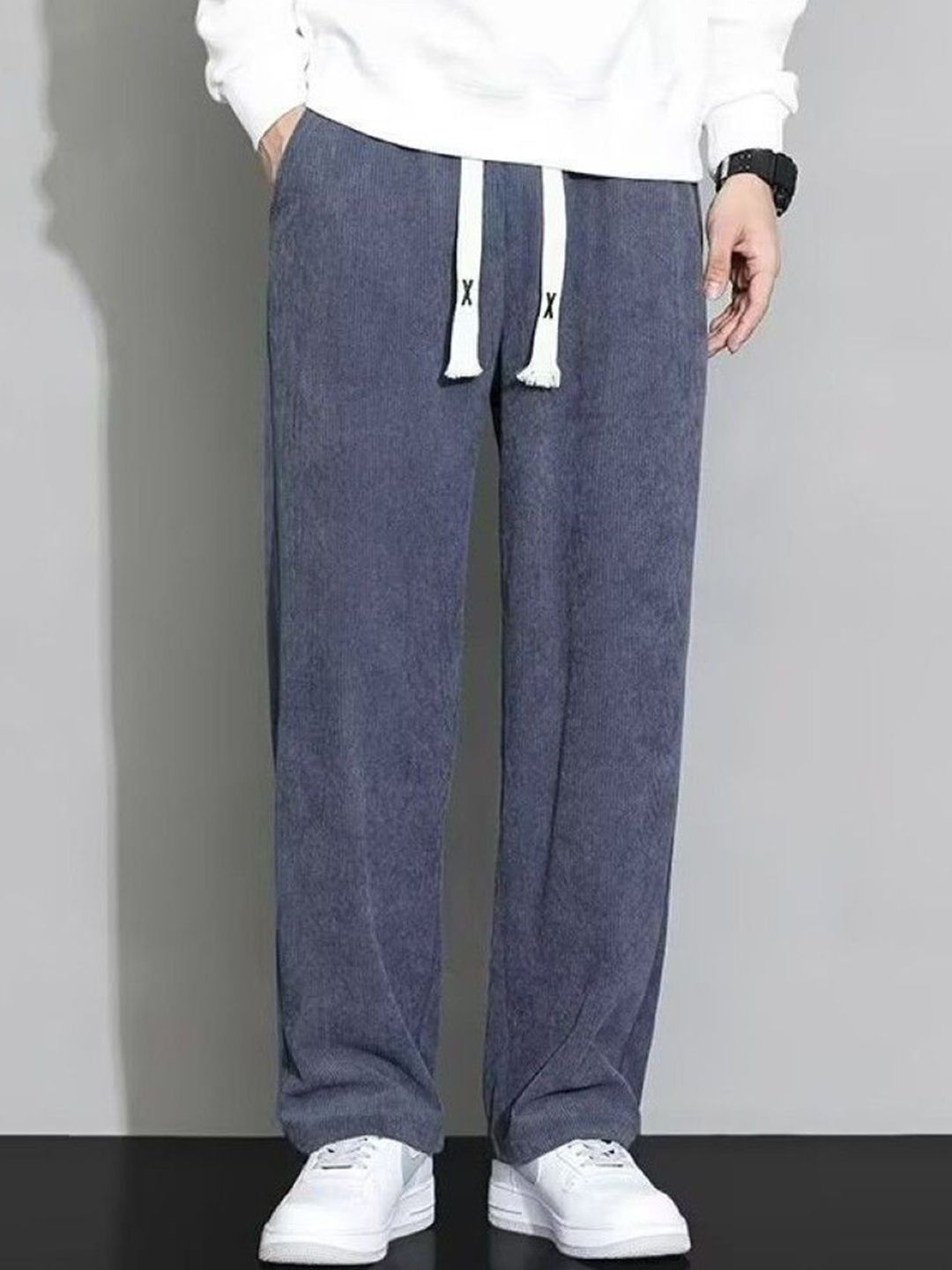 Mast & Harbour Men Loose Fit Mid-Rise Easy Wash Cotton Trousers-picture-11