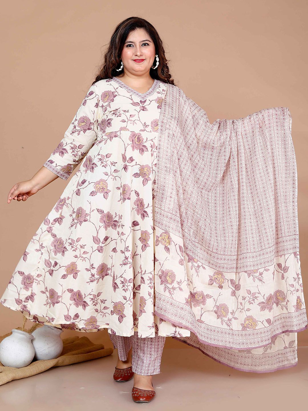 Doriyaan Plus Size Floral Printed Anarkali Pure Cotton Kurta With Trousers And Dupatta