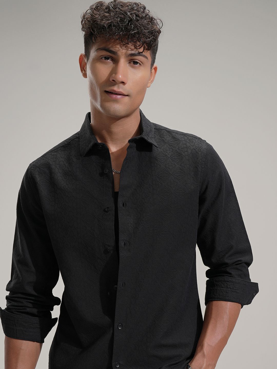 HIGHLANDER Men Comfort Fit Textured Spread Collar Cotton Casual Shirt-picture-31