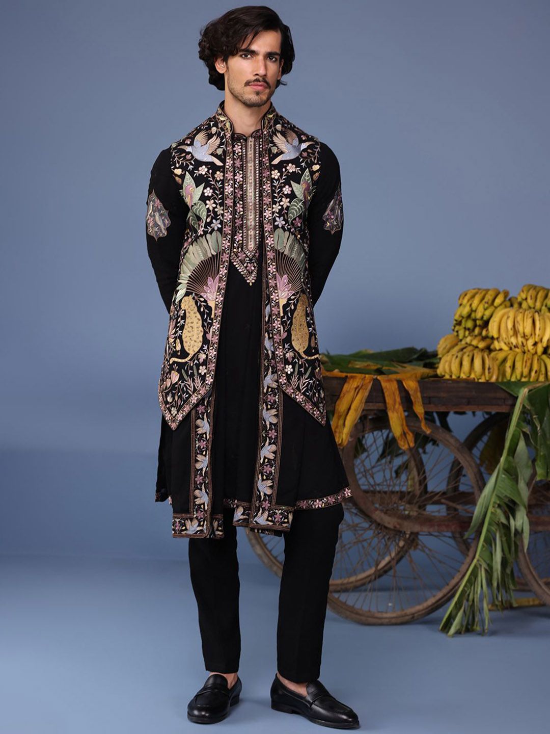 KALPRAAG Men Floral Embroidered Regular Sequinned Kurta with Trousers & With Dupatta-image-36