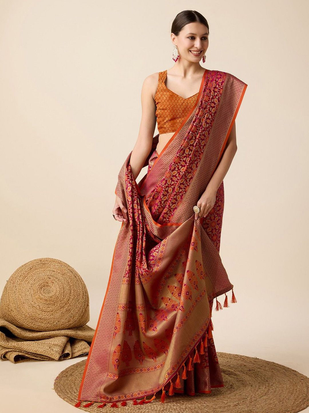 House Of Pataudi Woven Design Floral Patola Saree-picture-25