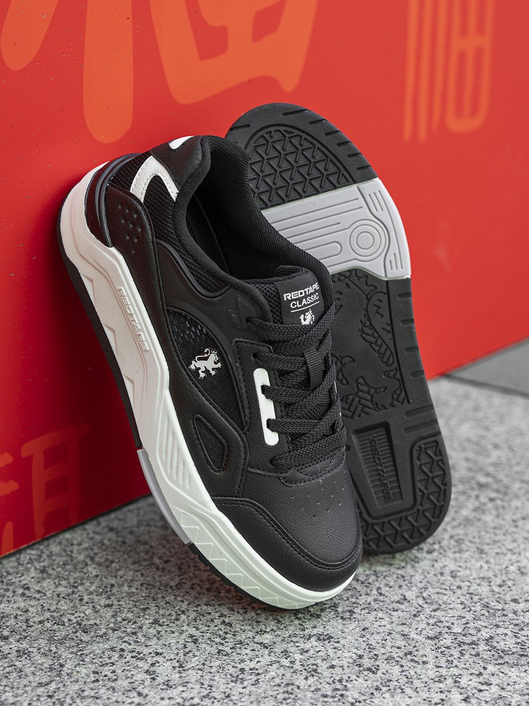 Red Tape Women Colourblocked Sneakers