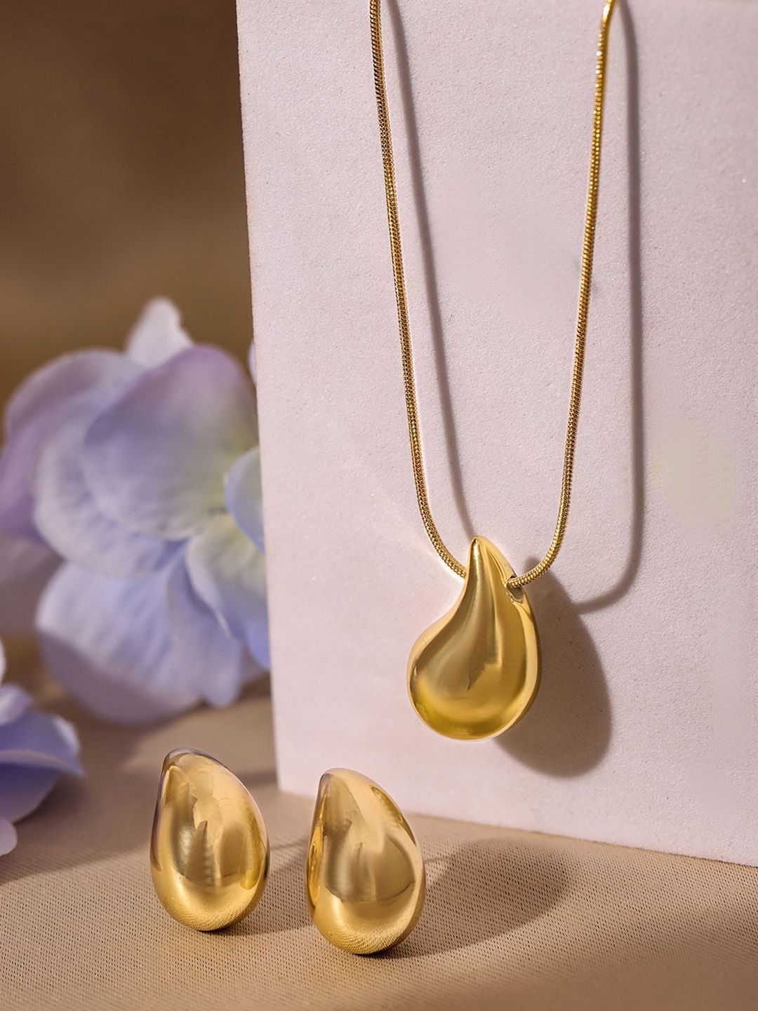 Priyaasi Gold Plated Teardrop Shaped Jewellery Set-picture-34