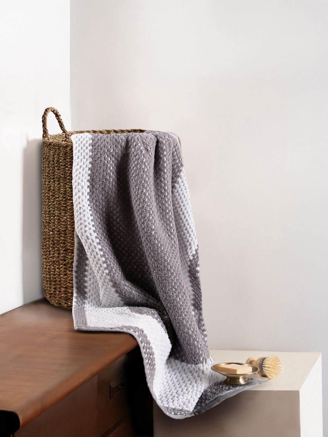 MYTRIDENT White Printed Cotton 600 GSM Bath Towel-image-17