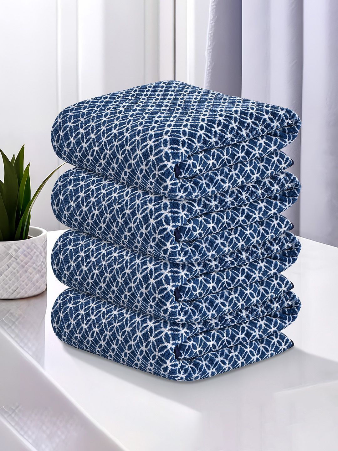 Kuber Industries Blue & White 4 Pieces Printed 280 GSM Ultra Absorbent Soft Hand Towels-image-19