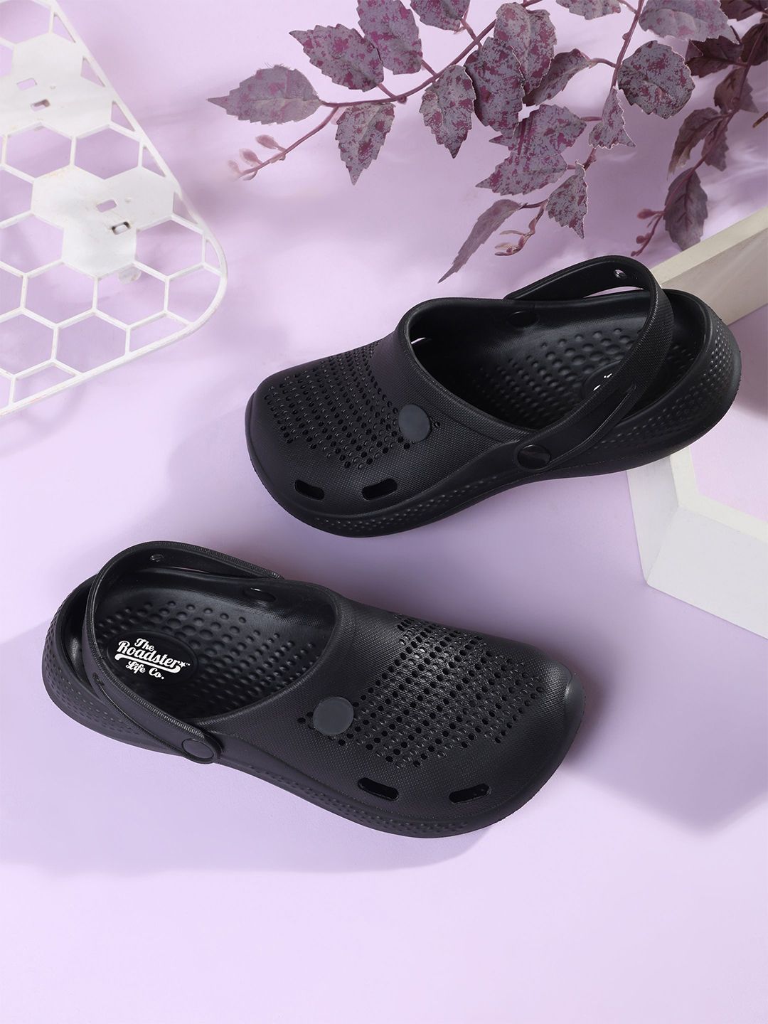 The Roadster Lifestyle Co. Men Self Design Clogs-picture-29