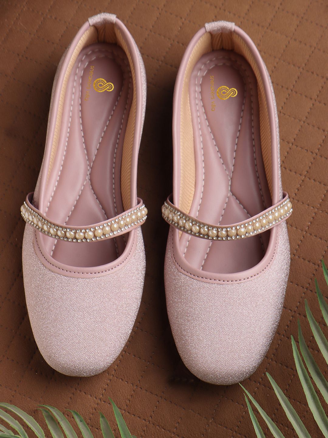 sneakers villa Women Embellished Ethnic Mojaris Flats-picture-29