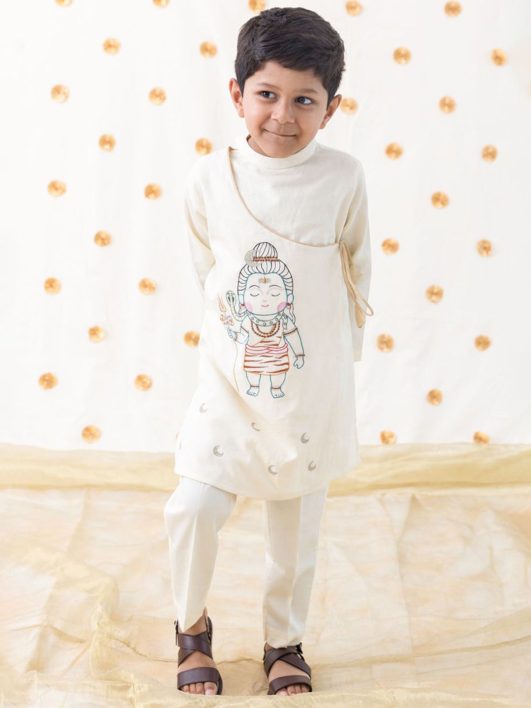 Tiber Taber Boys Ethnic Motifs Embroidered Regular Thread Work Pure Cotton Kurta with Trousers-picture-26