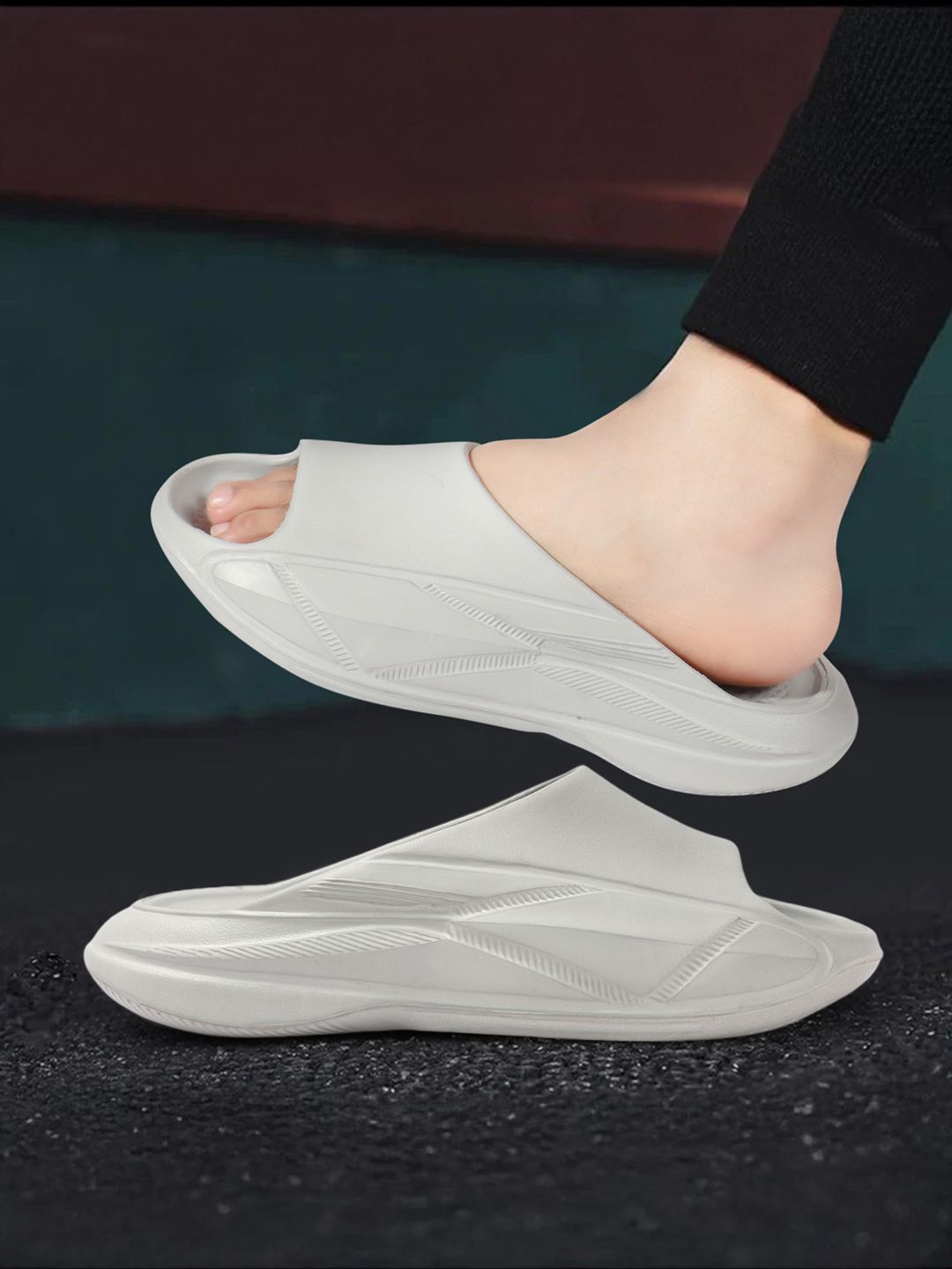 The Roadster Lifestyle Co Men Soft & Comfortable Sliders-picture-42