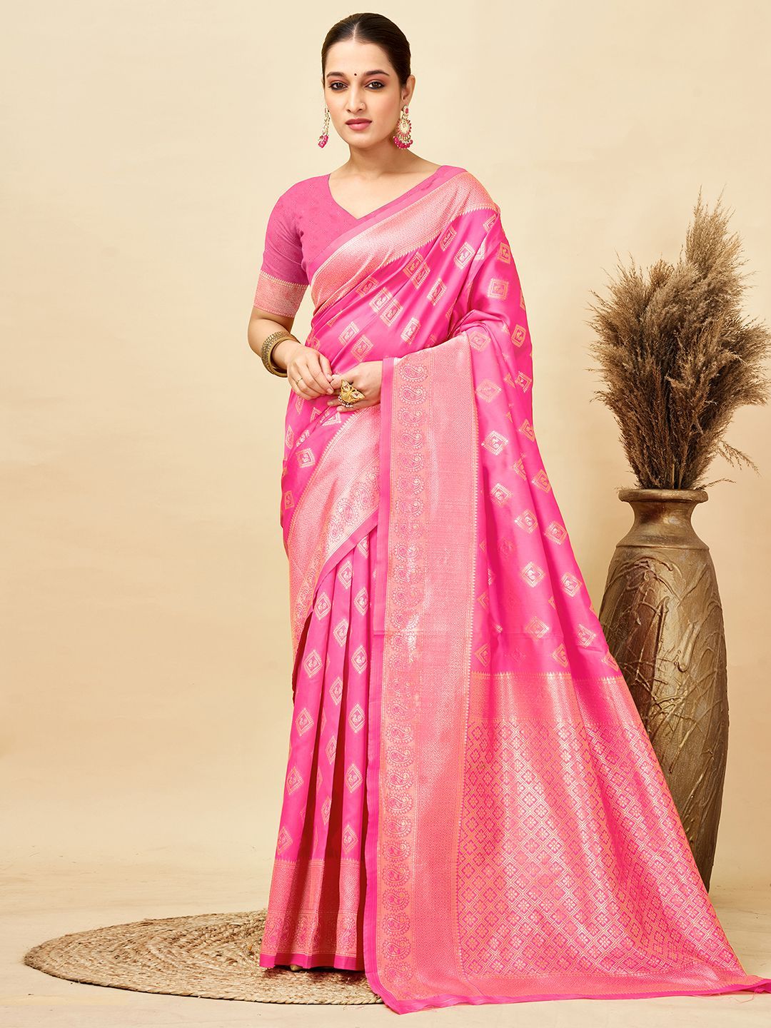 KALINI Woven Design Zari Silk Blend Banarasi Saree-picture-27