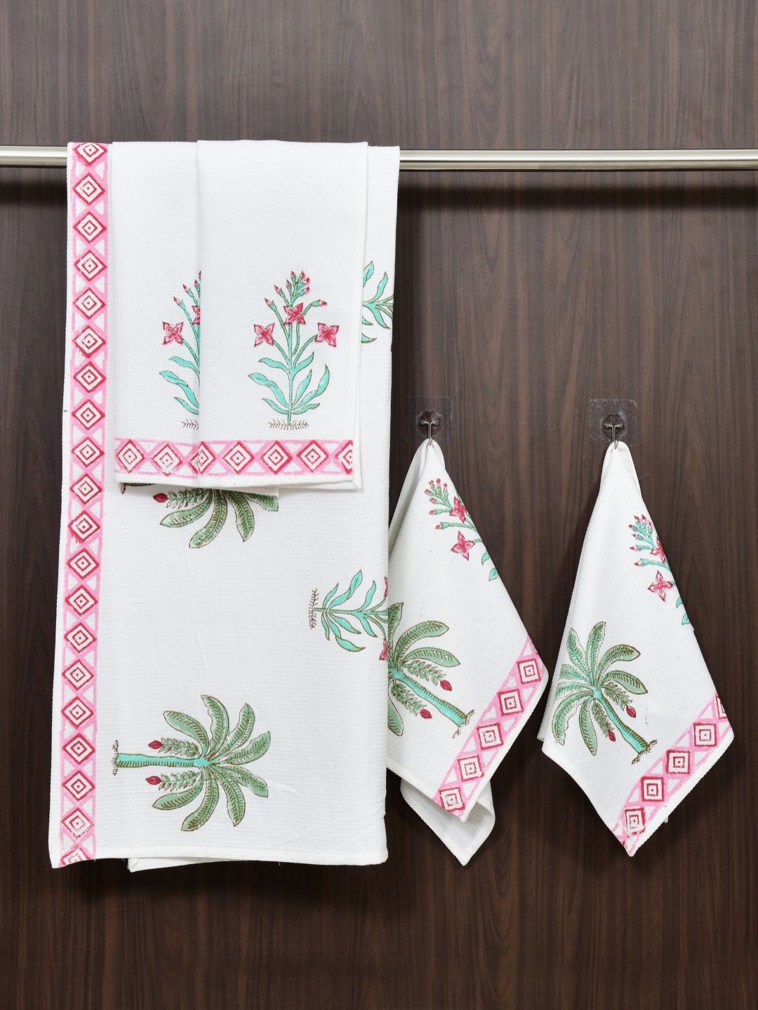 BLOCKS OF INDIA White & Green 5 Piece Printed Cotton 210 GSM Towel Set-picture-4