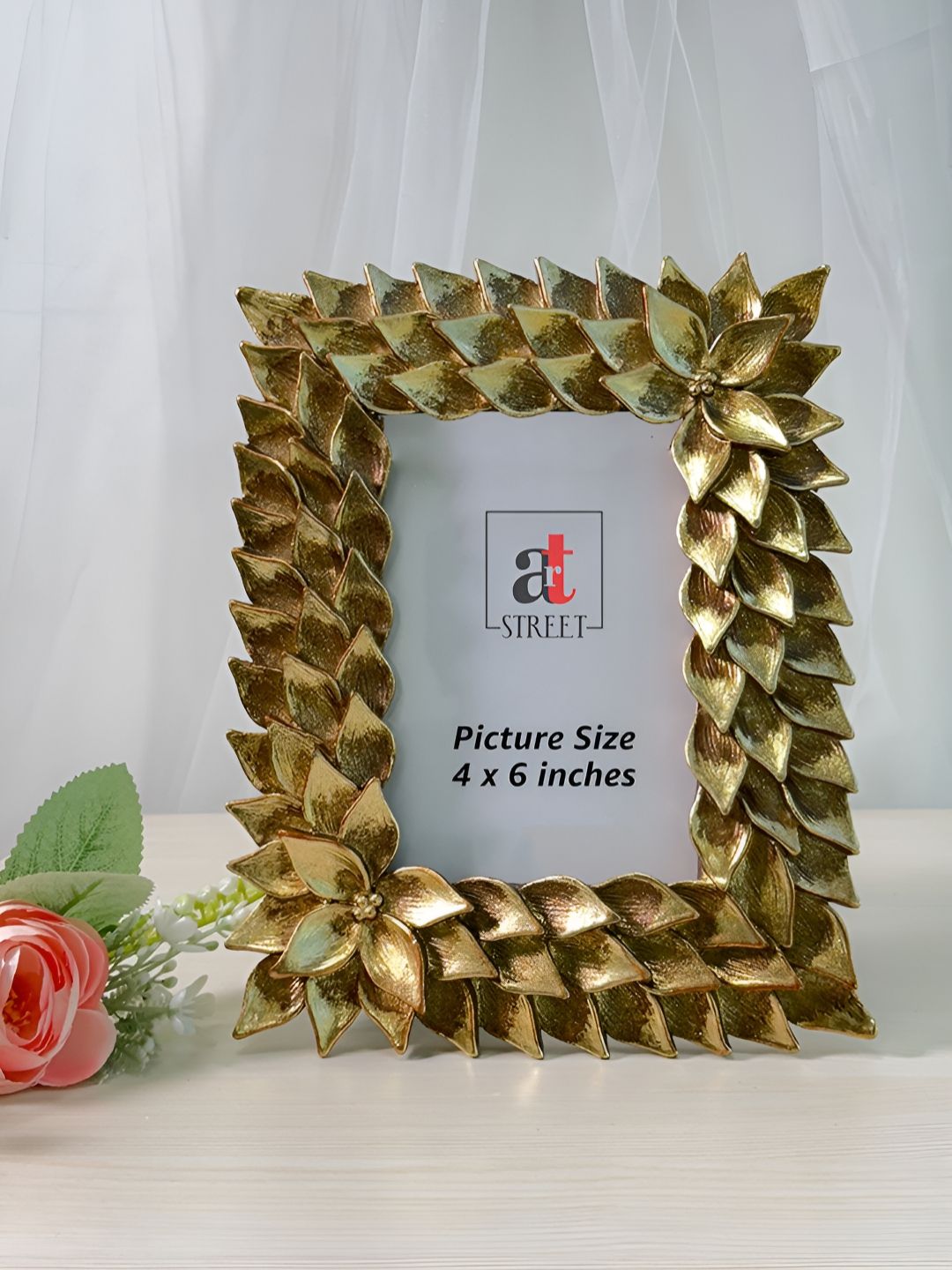 Art Street Gold-Toned 1 Pieces Plastic Table Photo Frames-picture-17