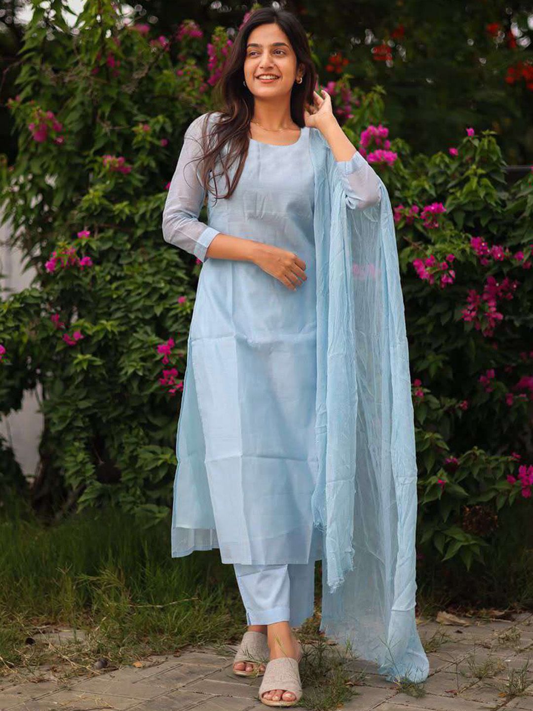 Women Regular Halter Neck Kurta With Trousers & Dupatta Set