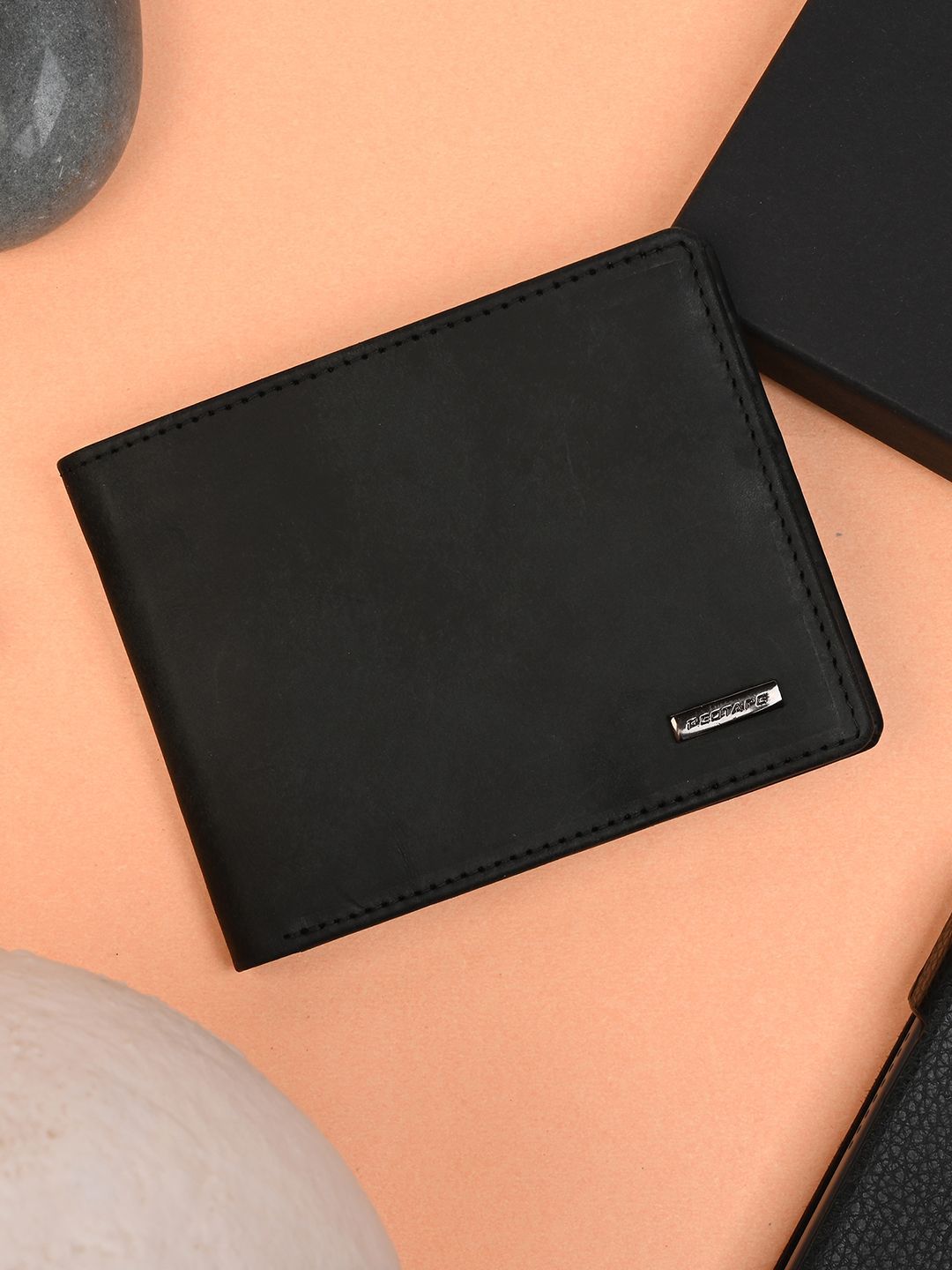 Red Tape Men Leather Two Fold Wallet-picture-32