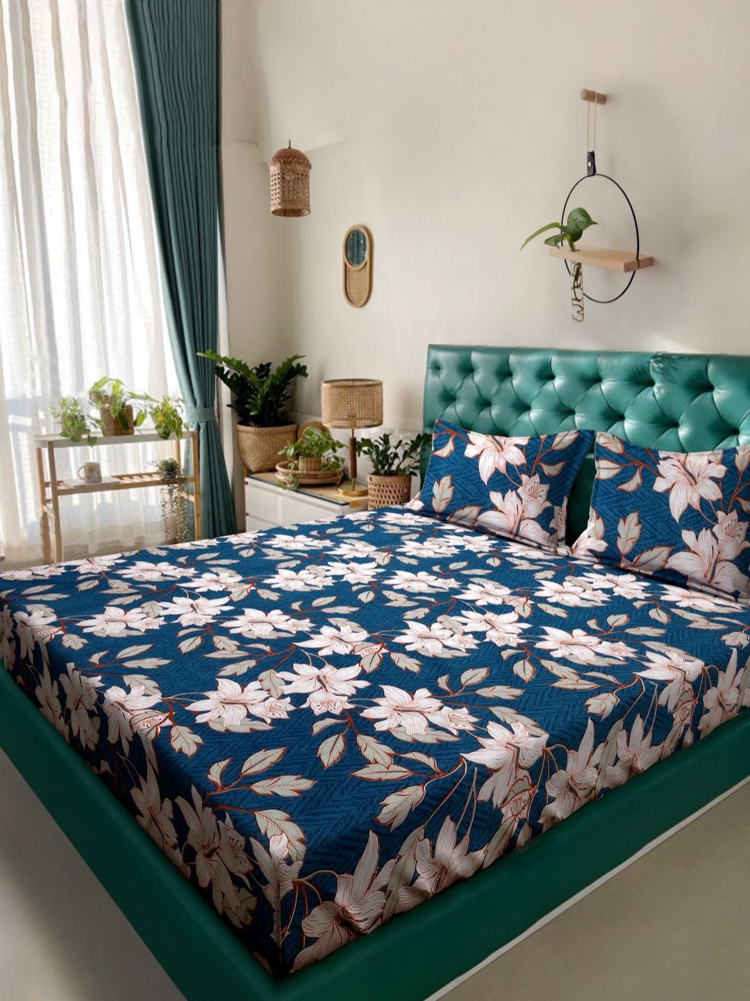 Arrabi Blue & White Floral 300 TC King Bedsheet with 2 Pillow Covers-picture-16