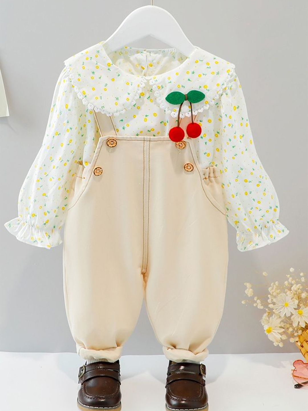LULU & SKY Printed Top With Dungaree-picture-13