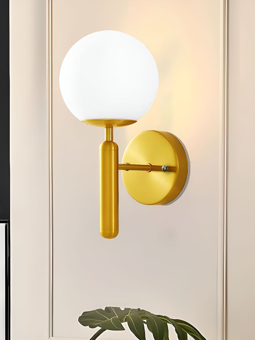 Decorcity Gold-Toned & White Metal Contemporary Cylinder Shaped Wall Lamp-picture-52