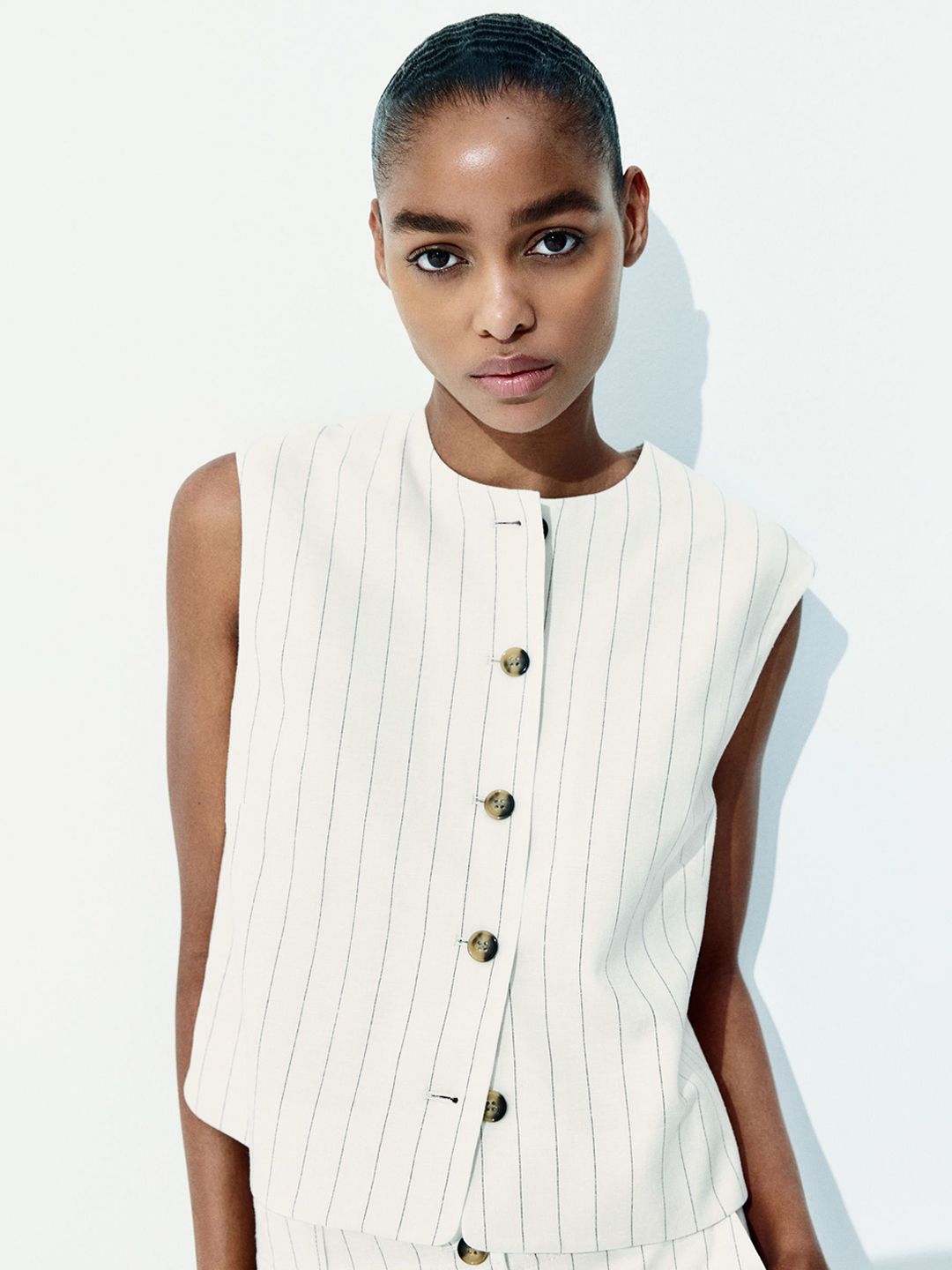 H&M Waistcoat-picture-35