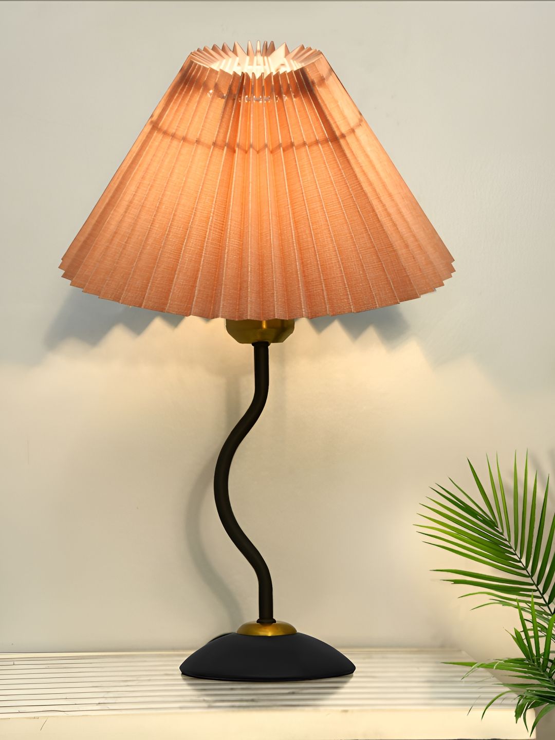 Homesake Peach-Coloured Textured Metal Industrial Frusturical Shaped Table Lamp-picture-11