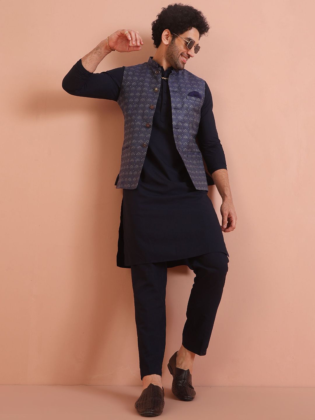 KISAH Mandarin Collar Woven Design Nehru Jacket-picture-41