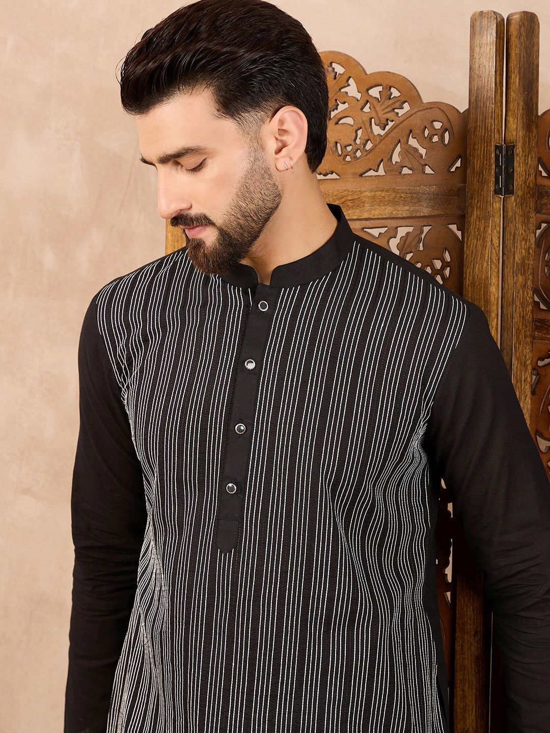 House of Pataudi Men Embroidered Thread Work Mandarin Collar Pure Cotton Straight Kurta-picture-13