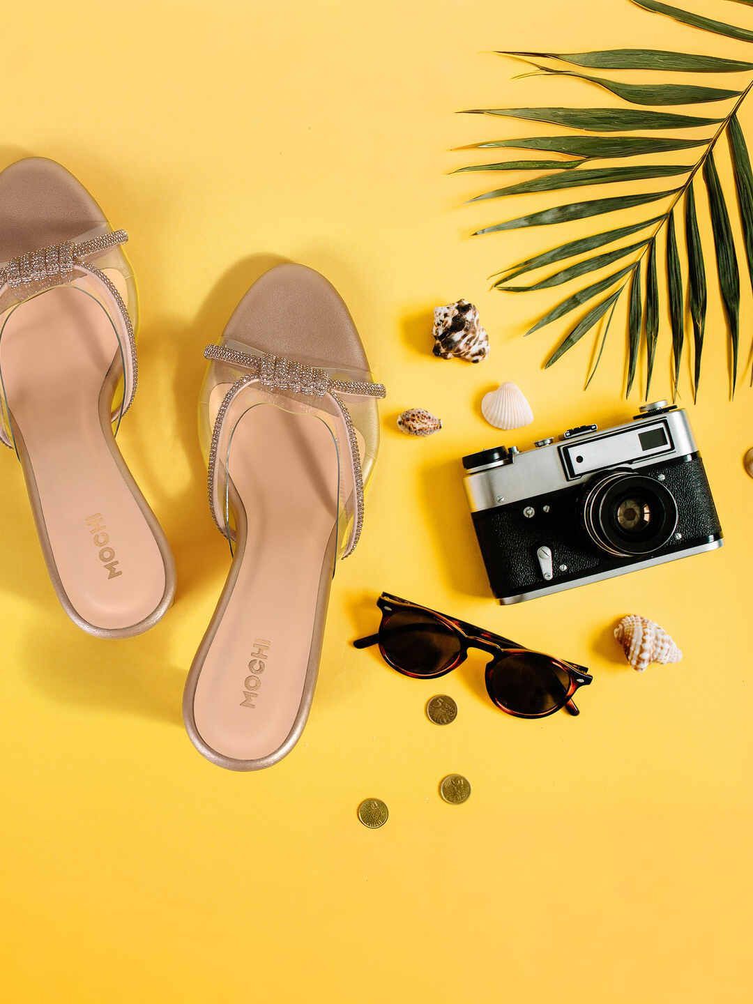 Mochi Women Embellished Open Toe Block Sandals-picture-19