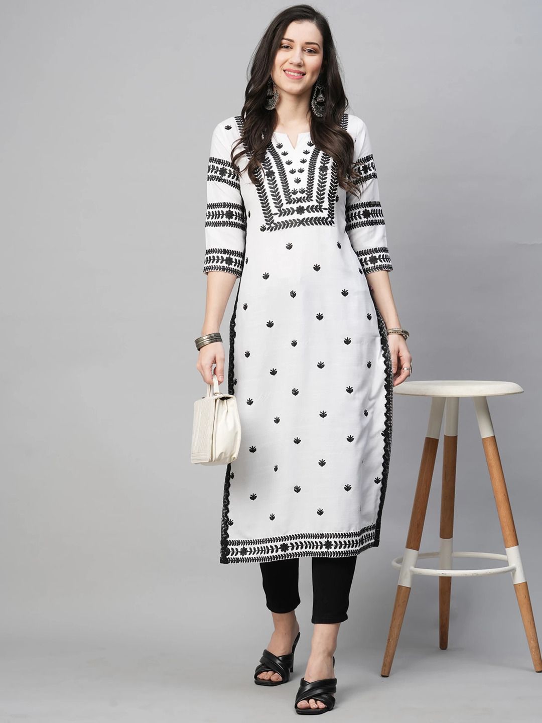 Anushansa Women Ethnic Motifs Thread Work Kurta-picture-51
