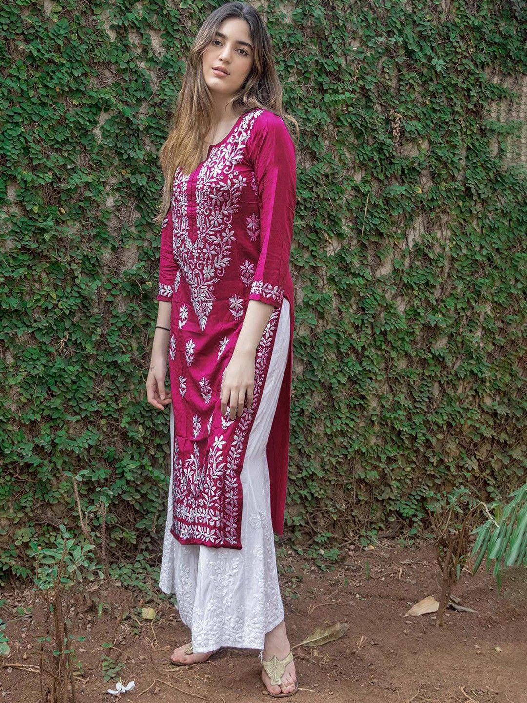 Anushansa Women Floral Embroidered Chikankari Kurta-picture-28