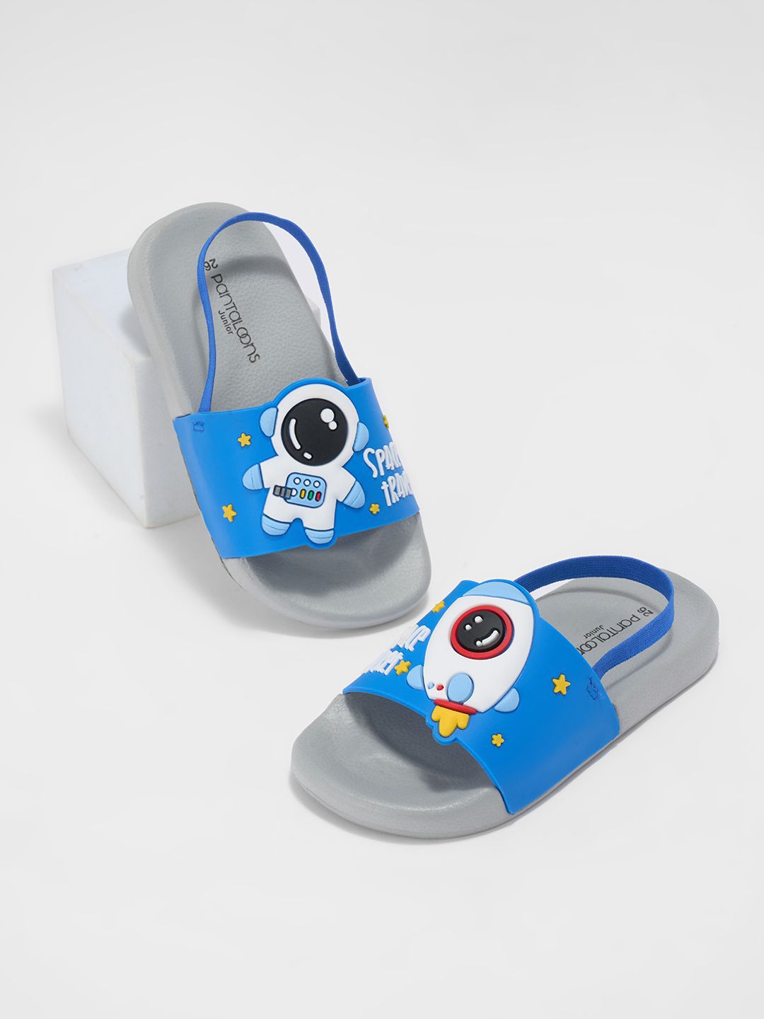 Pantaloons Junior Girls Rubber Sliders-picture-21