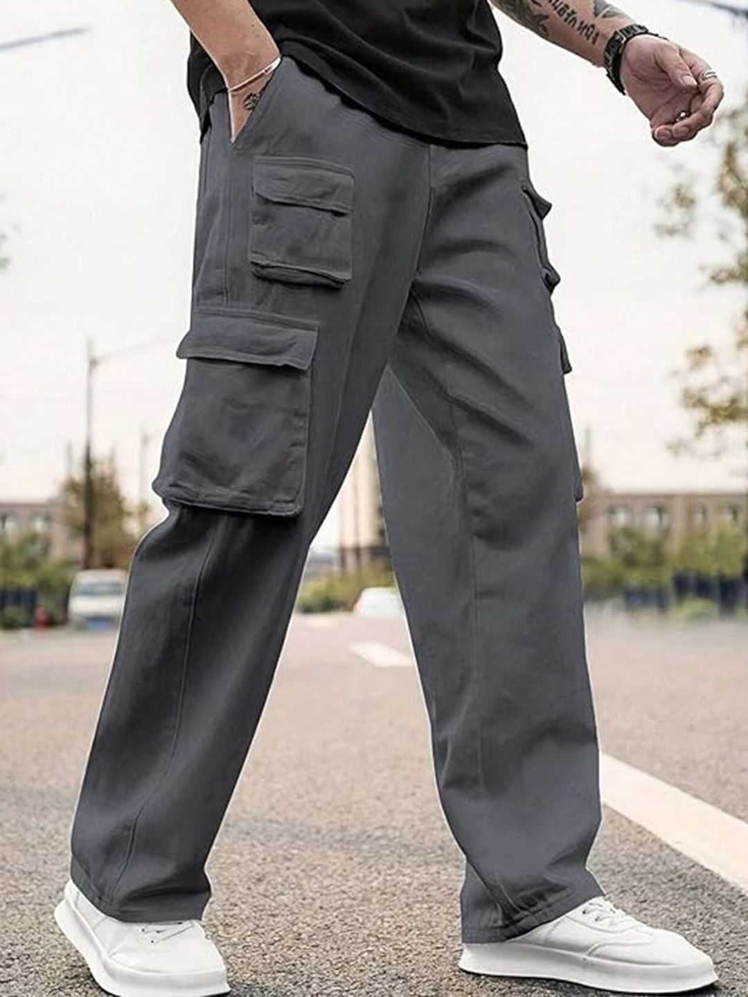 VEIRDO Men Relaxed Straight Leg Straight Fit Cargos Trousers-picture-17