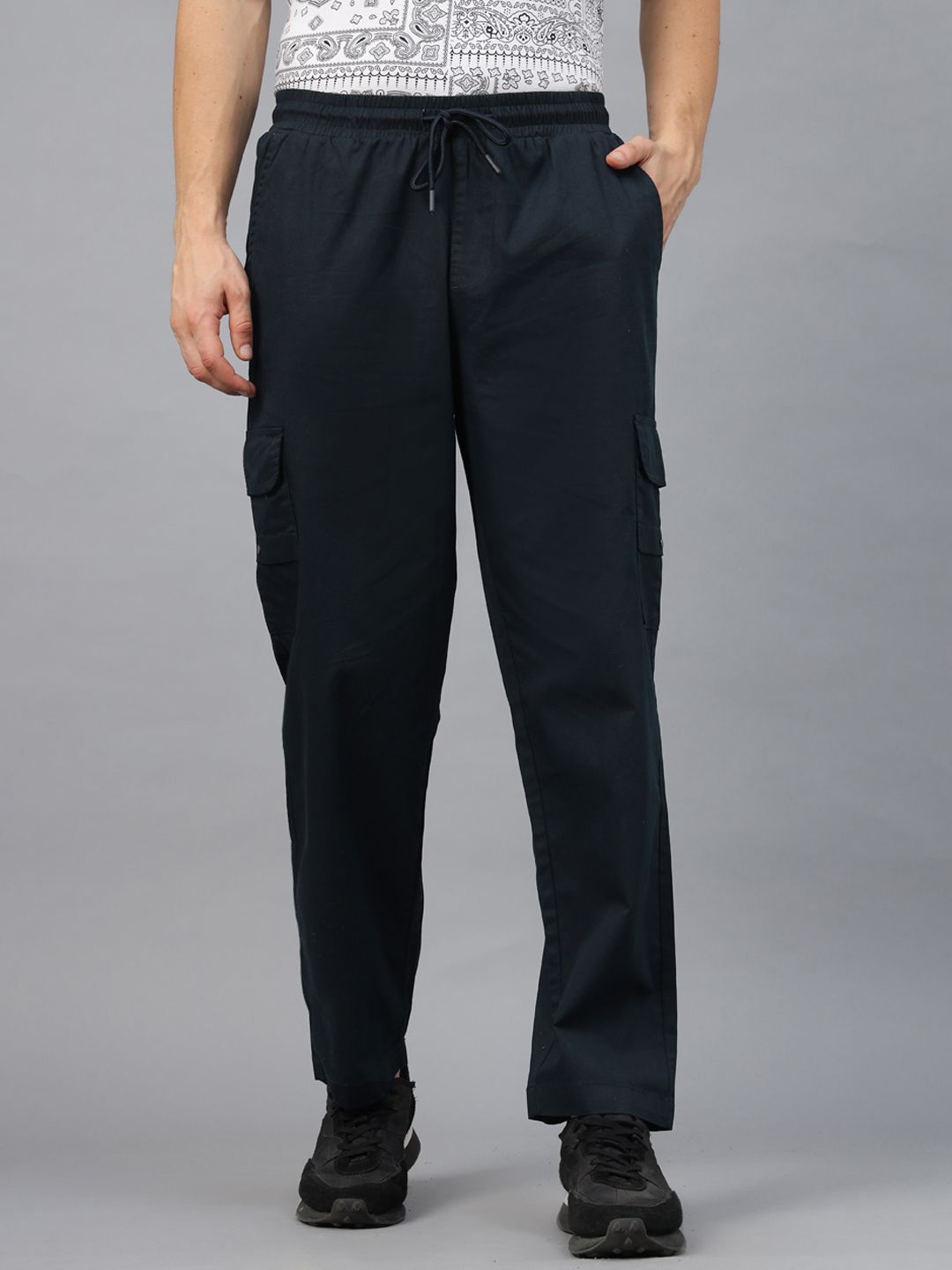 VEIRDO Men Relaxed Straight Leg Straight Fit Cargo Style Trousers-picture-18