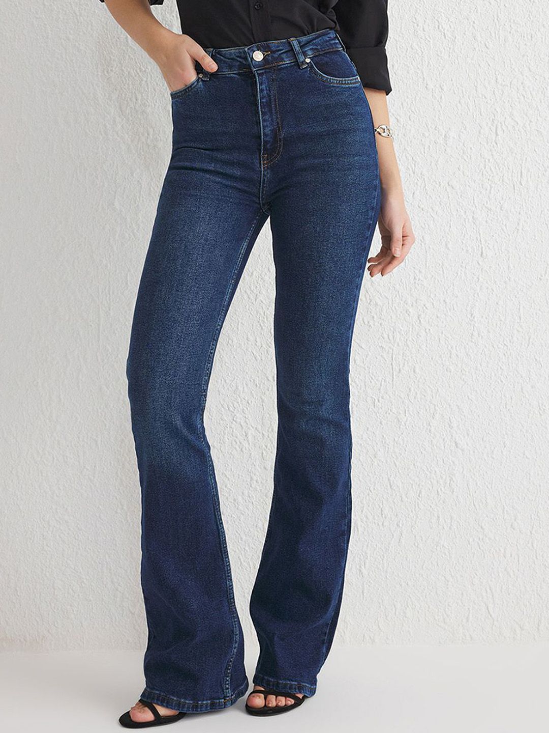 Trendyol Women Bootcut High-Rise Light Fade Jeans-image-42