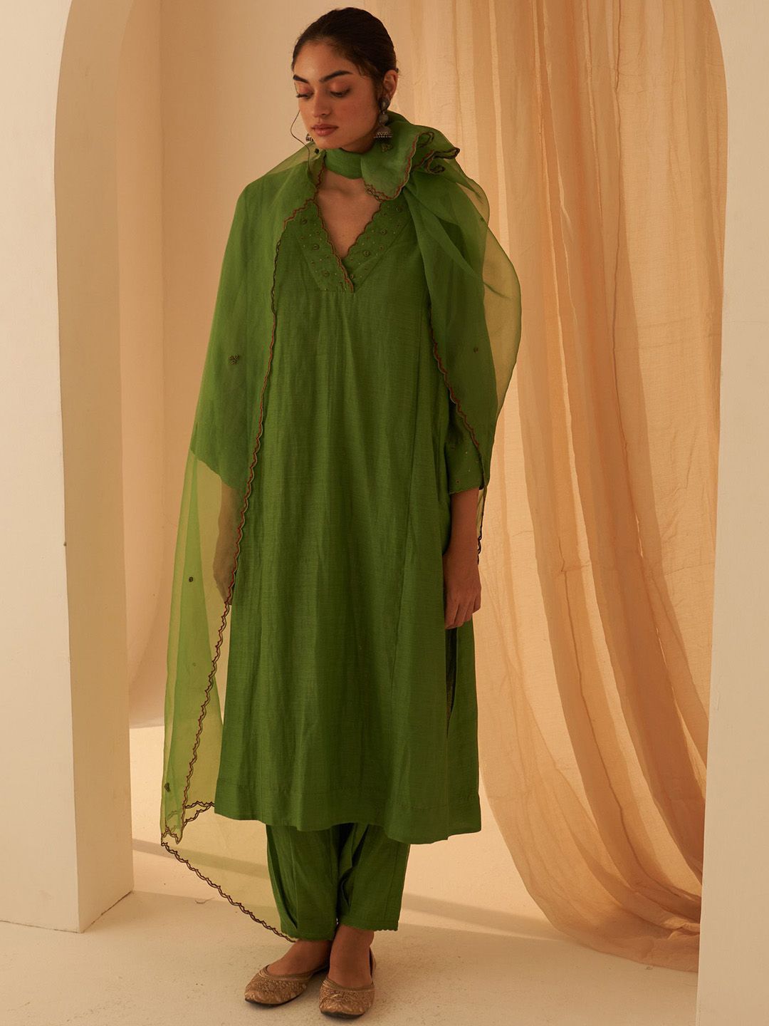JANKI INDIA Women Regular Chanderi Silk Kurta with Palazzos & With Dupatta-image-28