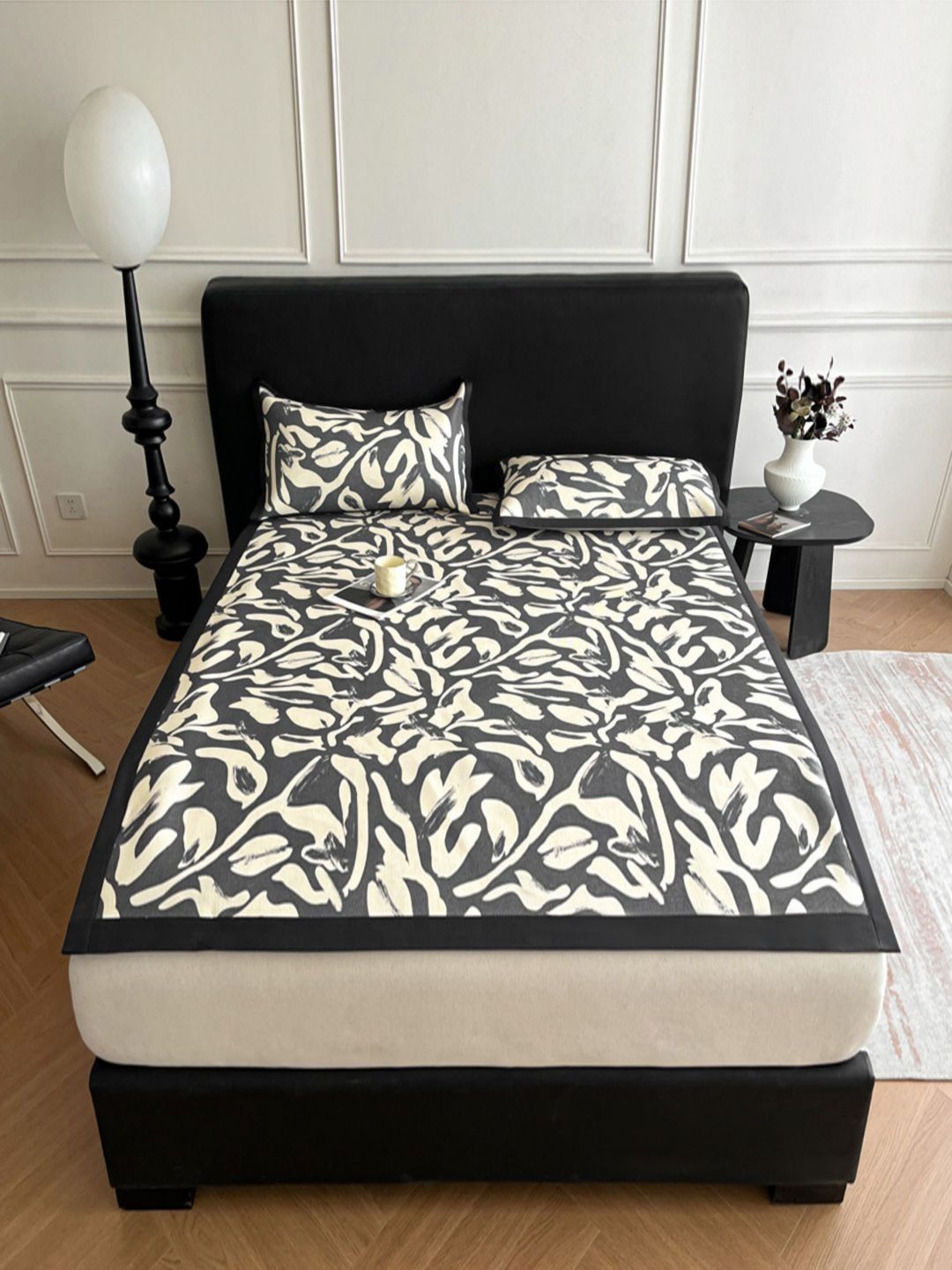 JC HOME White & Black Floral Printed 160 TC King Bedsheet Set 2 m x 1.8 m-picture-19