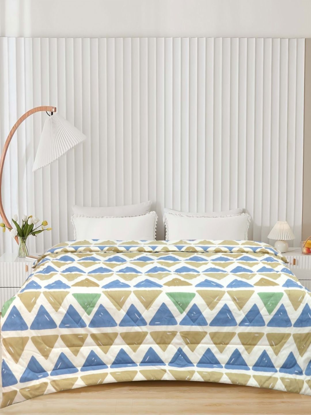 Aura Olive Green & Blue Geometric Printed 300 GSM Microfiber AC Room Double Bed Comforter-picture-21