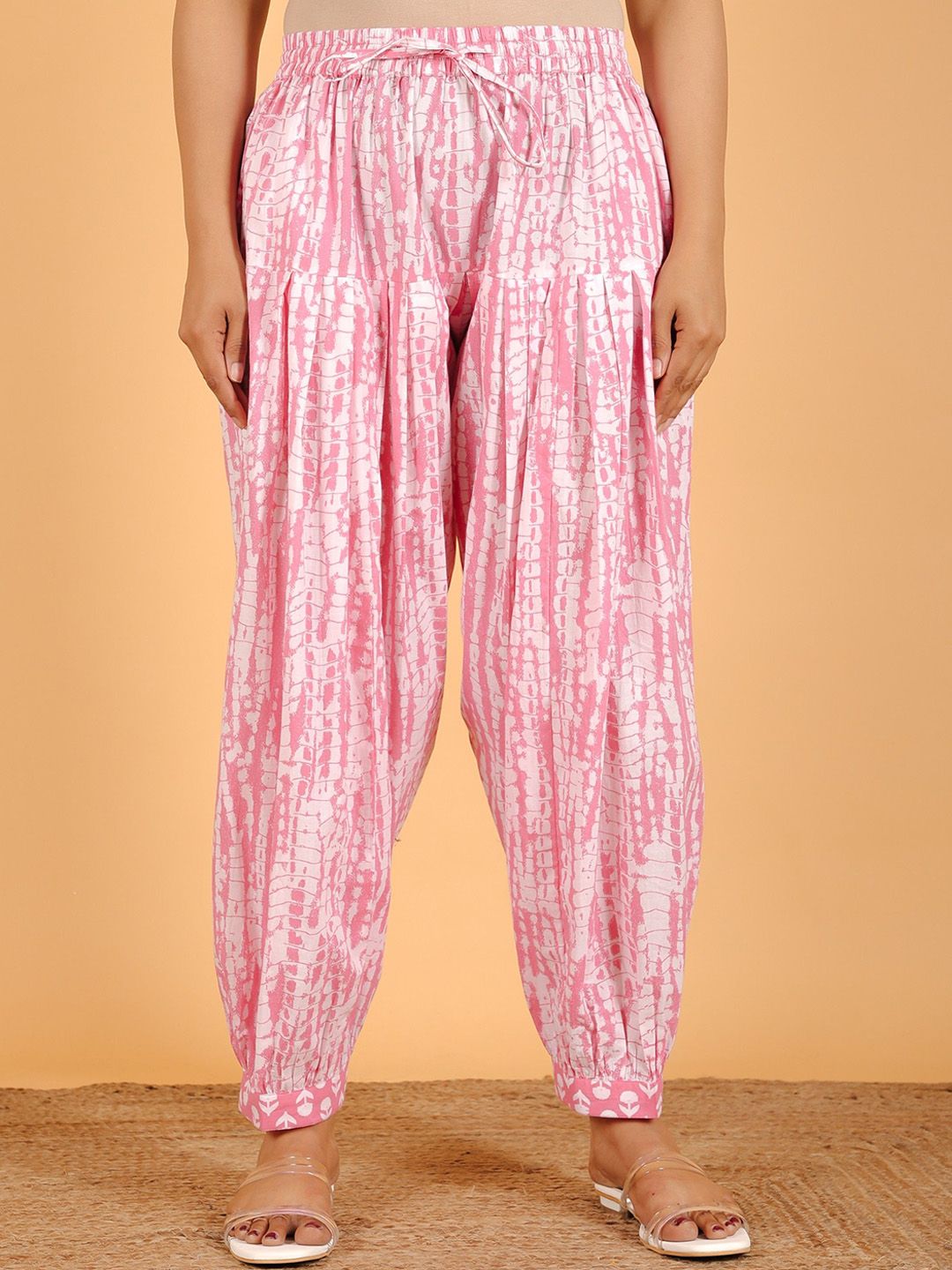 Aramya Women Printed Tie and Dye Loose Fit Cotton Salwar