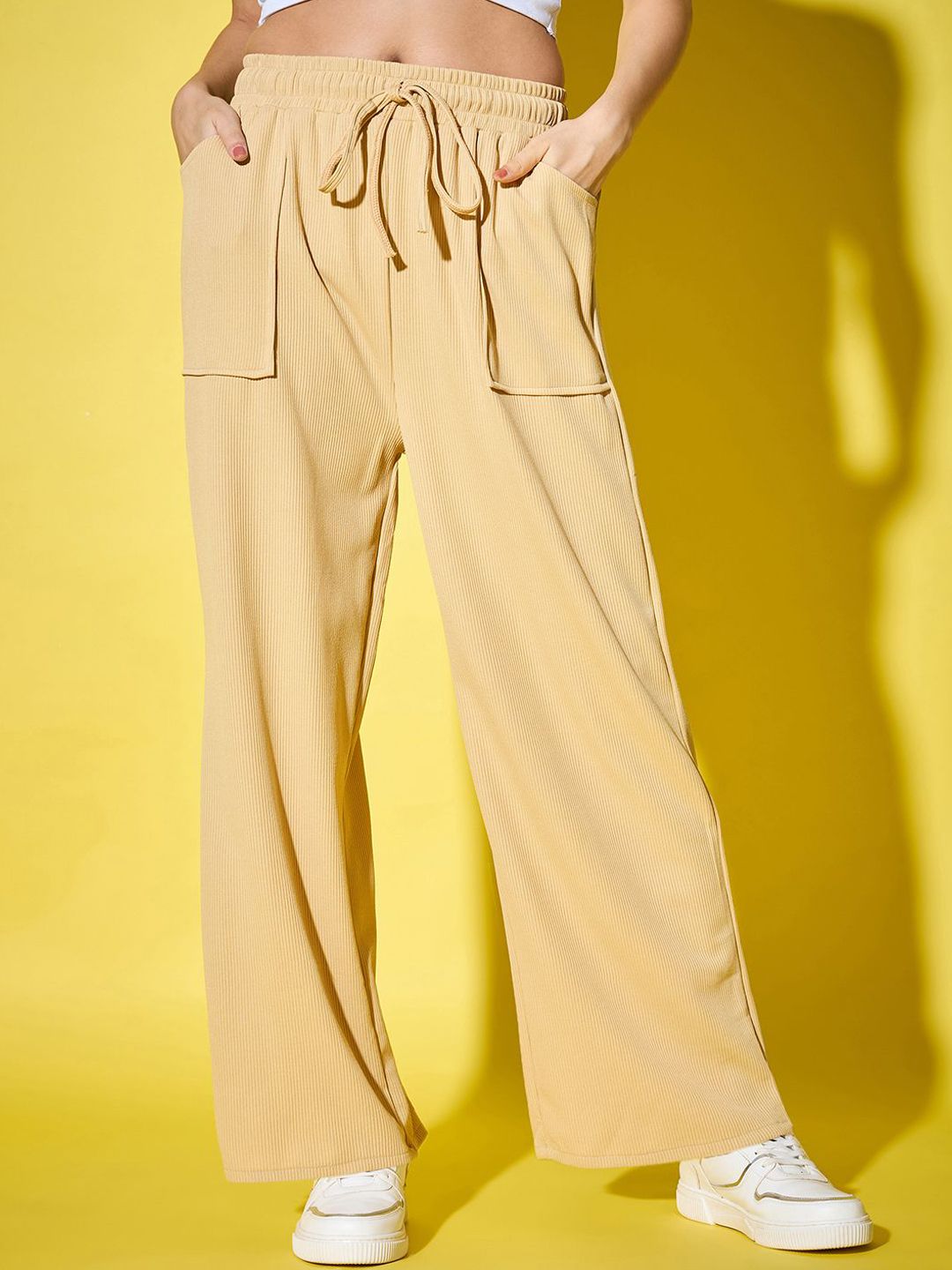 QIOA Women Relaxed High-Rise Cargos Trousers-picture-29