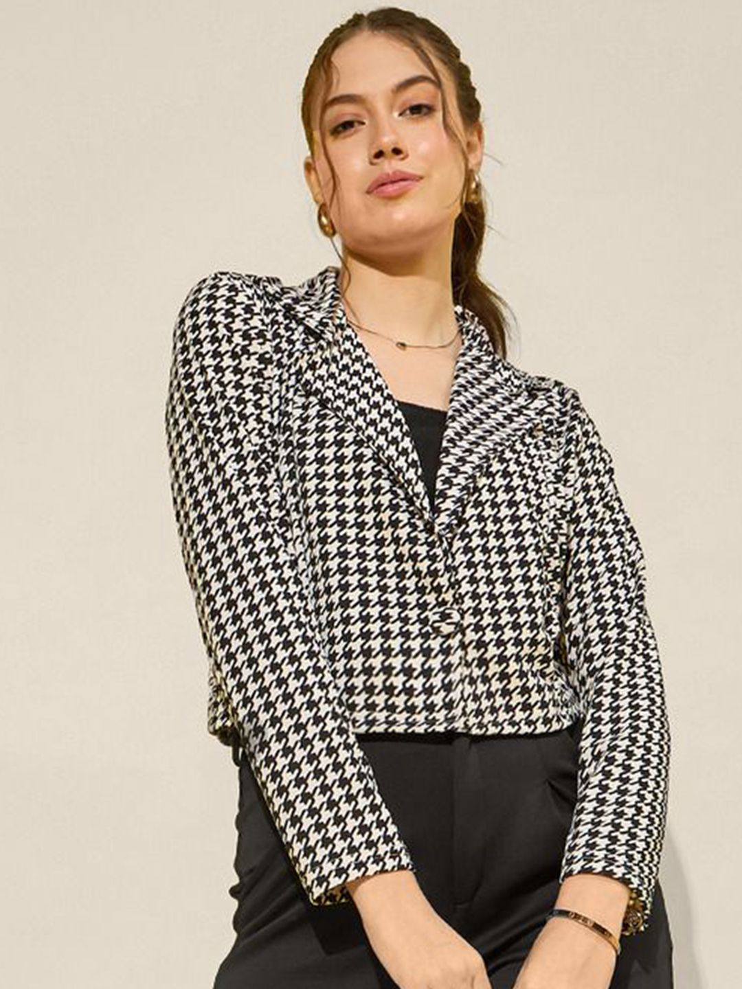 QIOA Houndstooth Printed Single-Breasted Short Blazer-picture-13