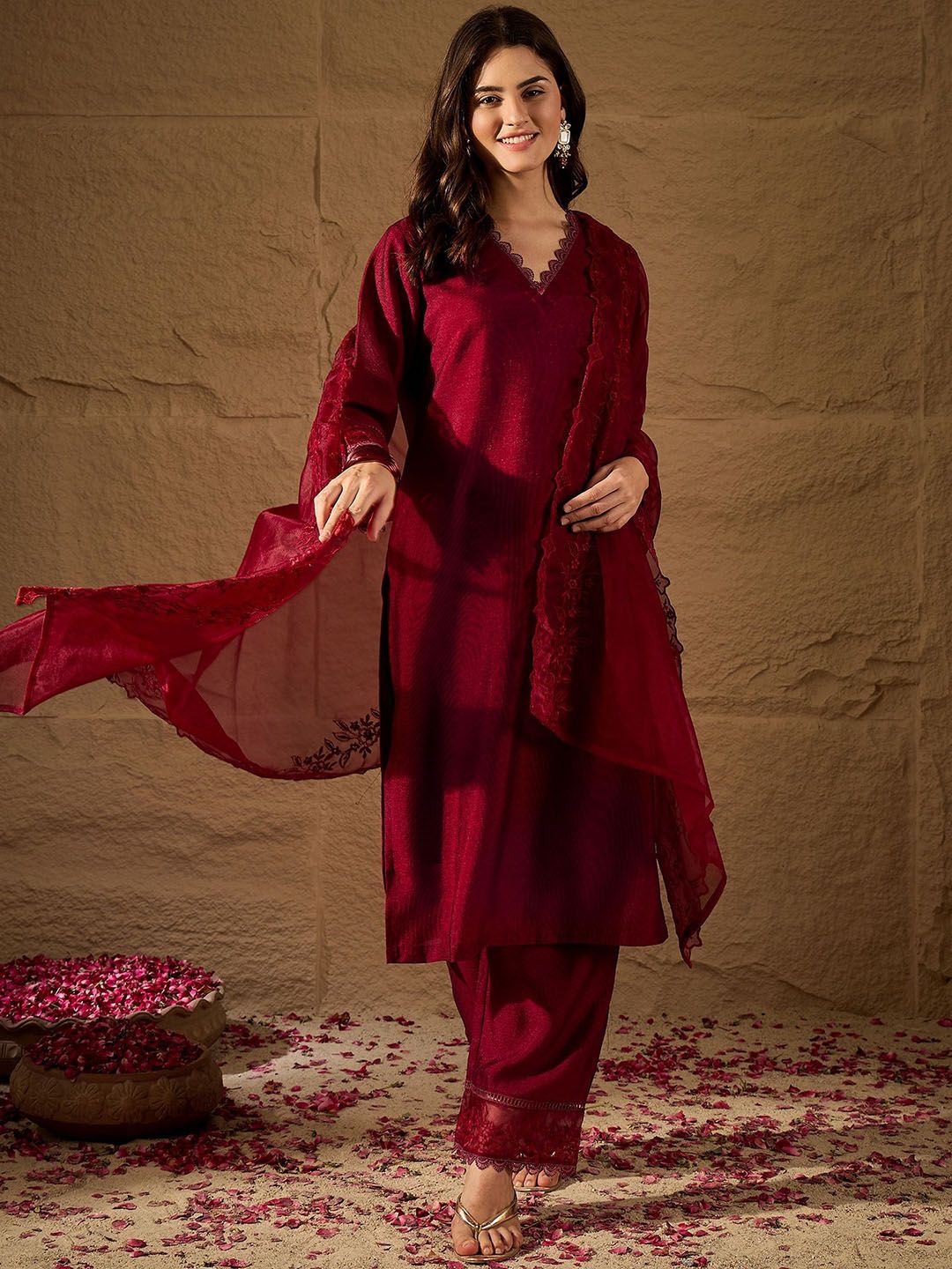 House of Pataudi Women Embroidered Straight Kurta With Trousers & Dupatta