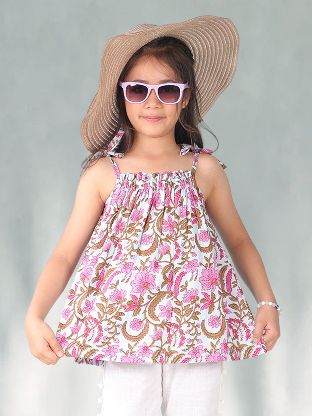 Sangria Girls Printed Pure Cotton Sleeveless Top-picture-30