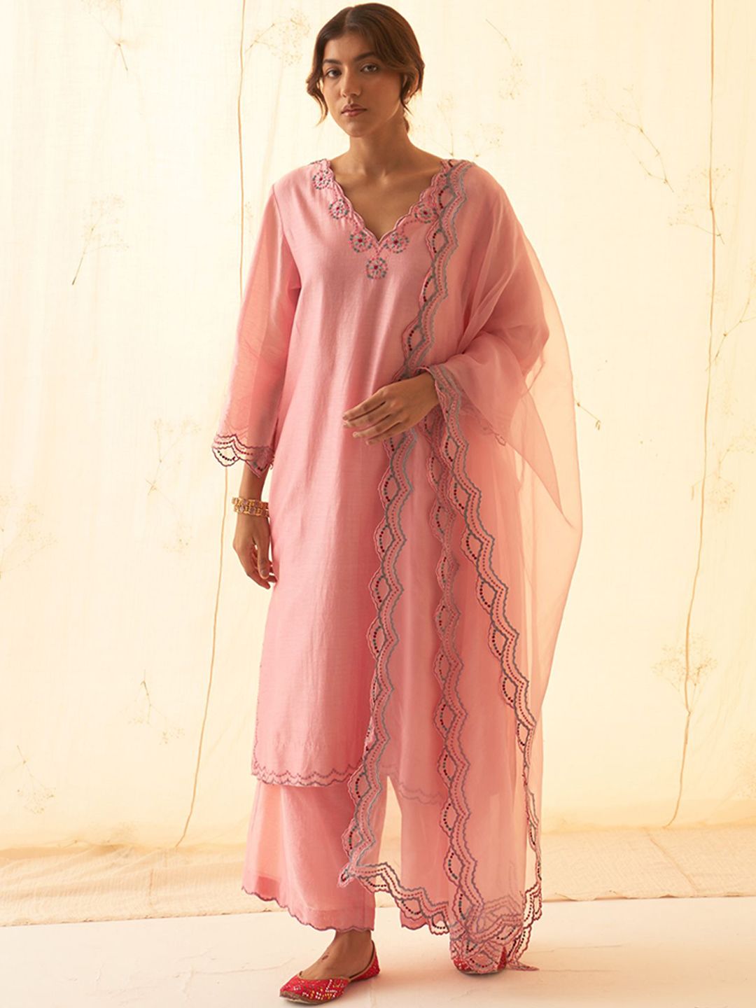 JANKI INDIA Women Floral Embroidered Beads and Stones Chanderi Silk Kurta Set-image-1