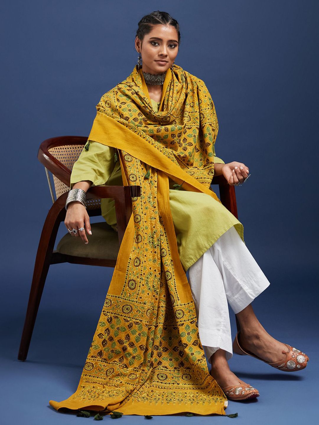 Taavi Hand Block Ajrakh Motif Printed Pure Cotton Dupatta